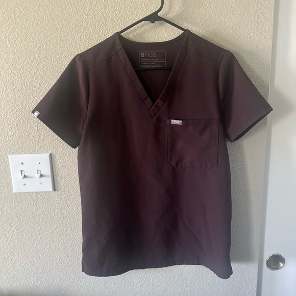 Figs Tops - Figs Women’s Espresso Catarina One-Pocket Scrub Top